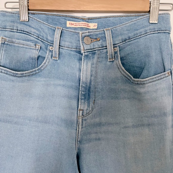 Women’s LEVI jeans size 27 - Picture 1 of 2